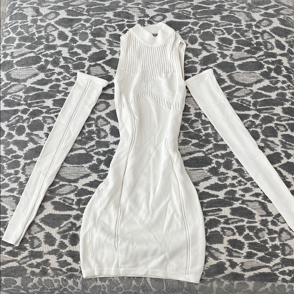 Maniere De Voir White Long Sleeve Knit Dress Detachable Sleeves